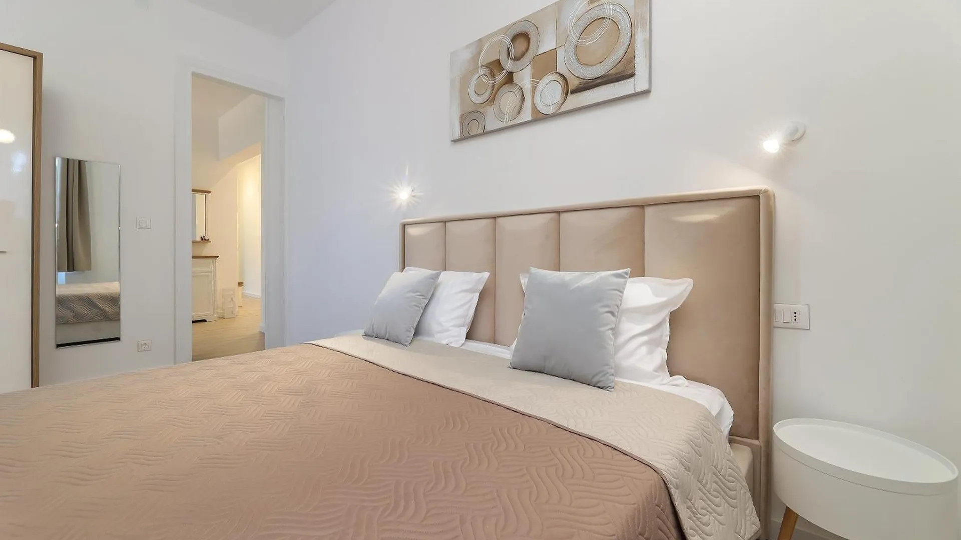 Luxury Apartment Sonja - With Hot Tub, Near Sea, Free Parking 奥帕提亚